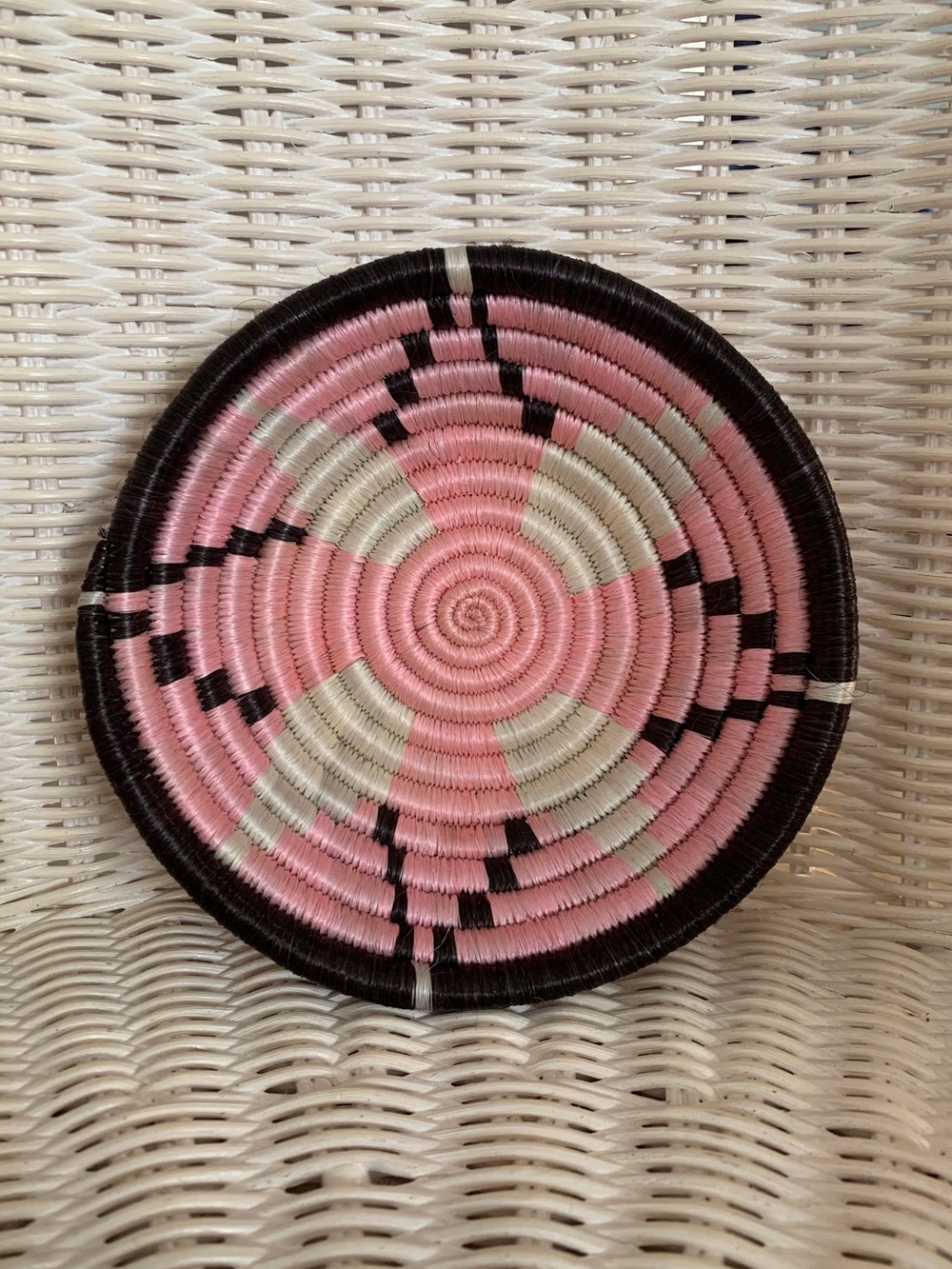 Beautiful Pink, Black & White African Boho Hand‑Woven Raffia Sisal Basket Decor